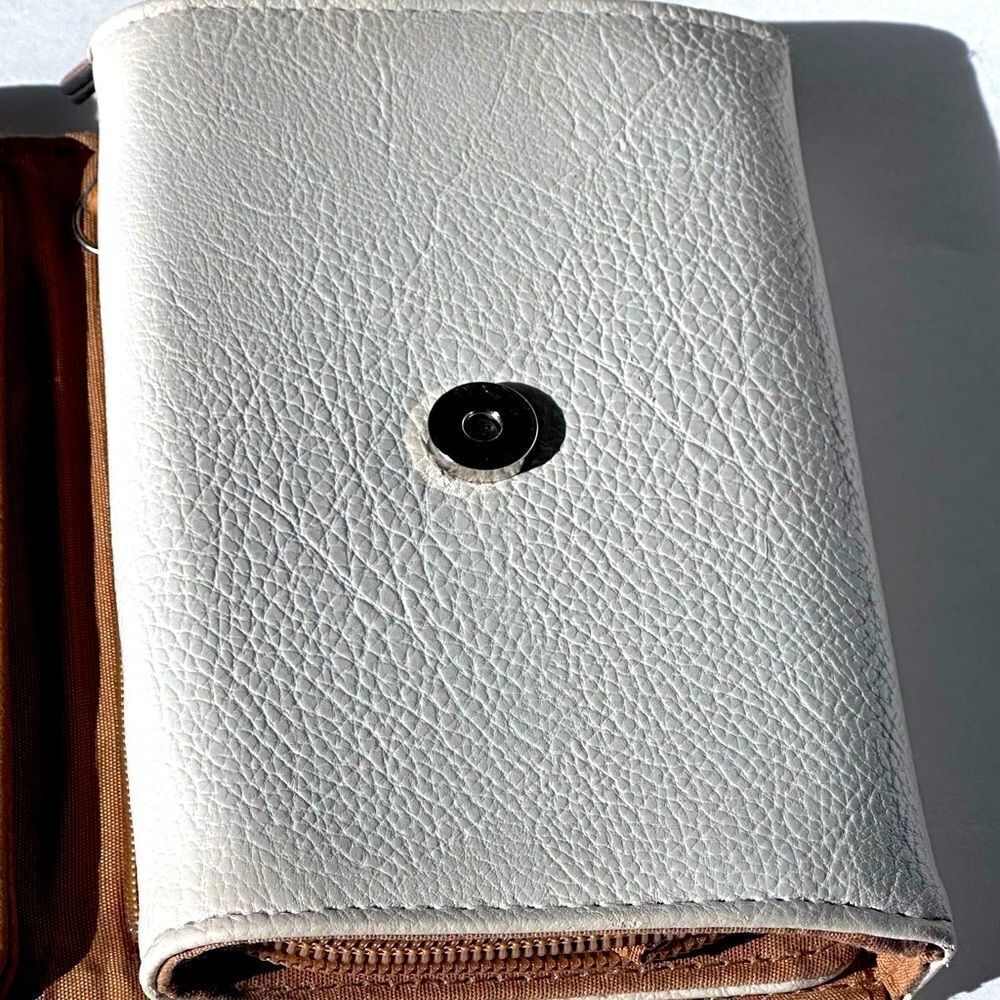 ROSETTI Black and Tan Crossbody Purse Removable Strap Clutch Gold Accents - Picture 6 of 13